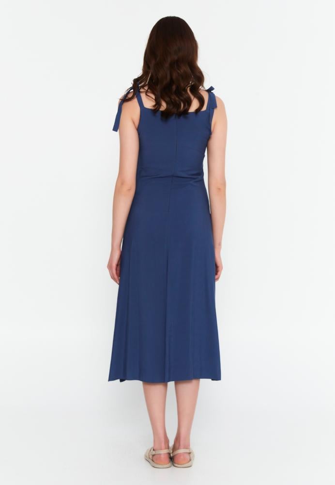 فستان صيفي كاجوال بحمالات رفيعة