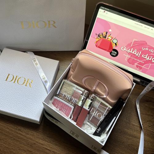 بكج DIOR