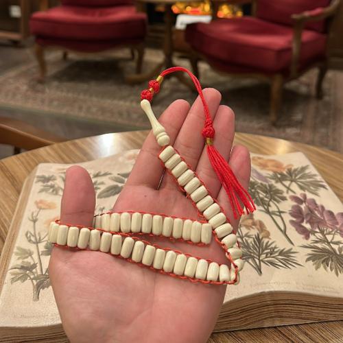 سبحة سندلس صف واحد - كريمي فاتح