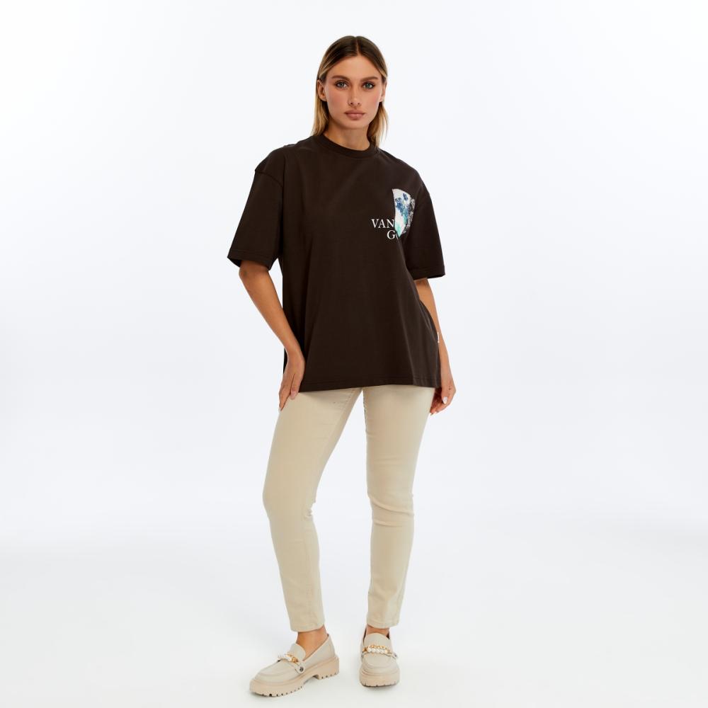 Oversized brown T-shirt with an artistic design inspired by the works of Van Gogh.