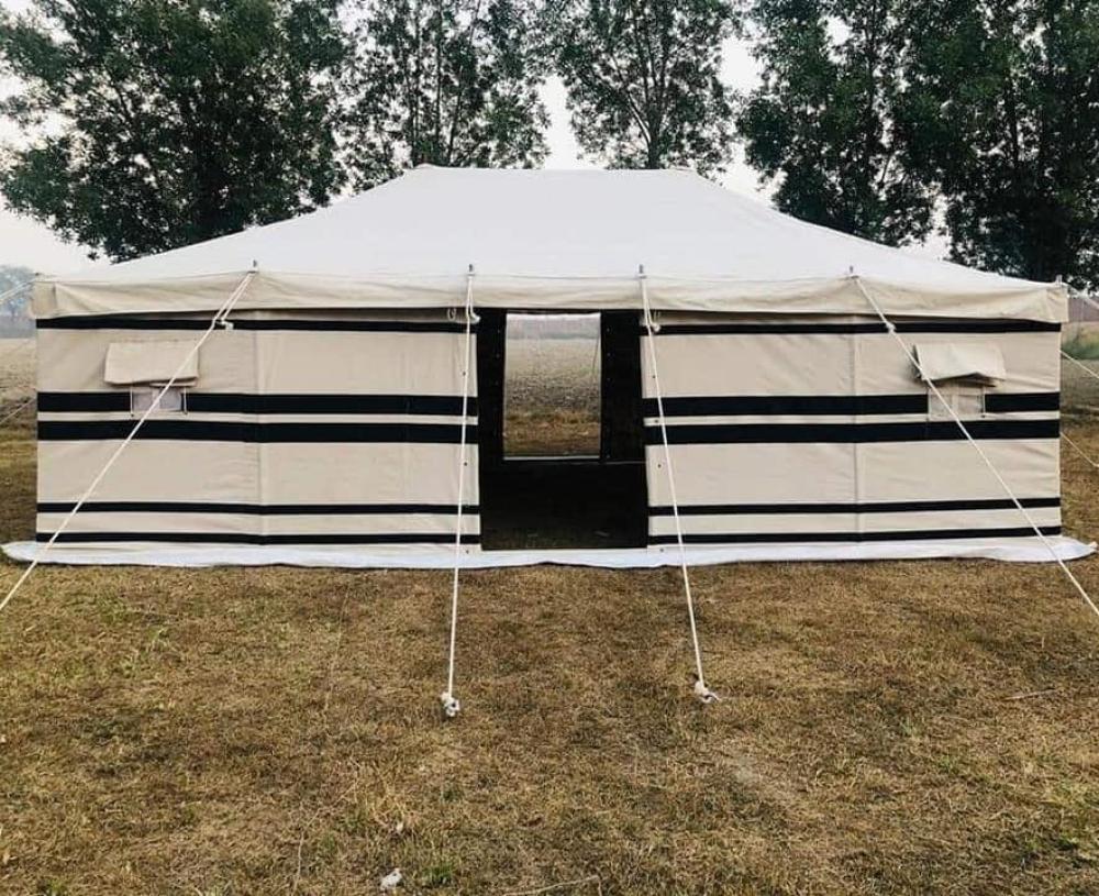 خيام  مخطط ابيض  خط اسود 4*4 يارد 3 غاظ 30 مل