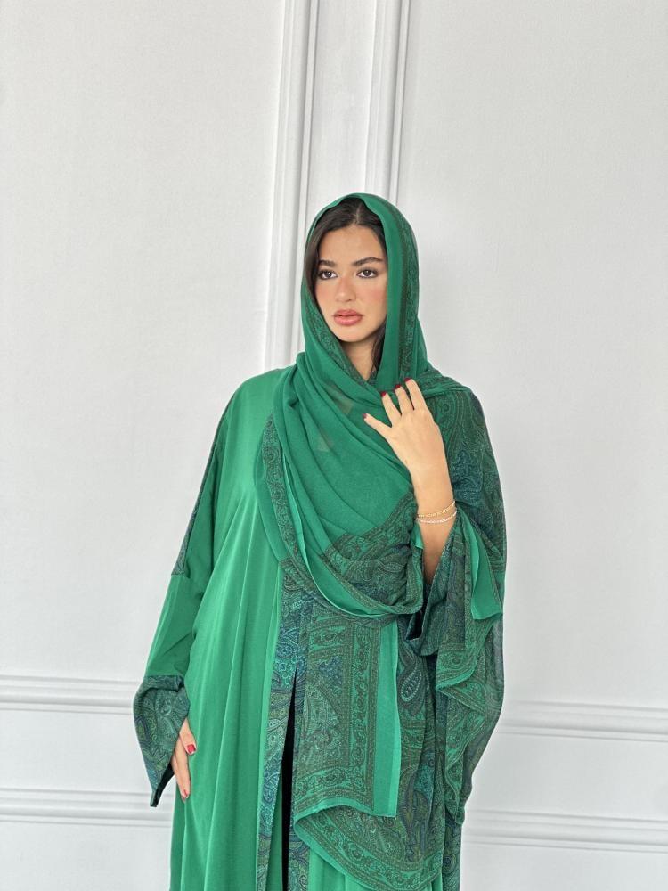 عباية لون اخضر حرير , قصة العبايه ربع بشت