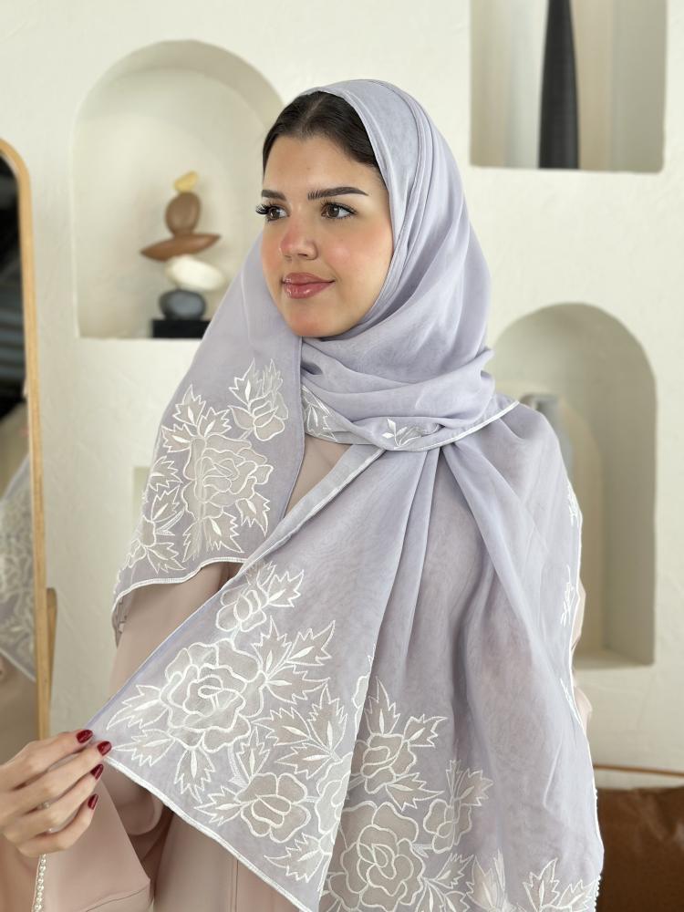 طرحة بوال ياباني مزهرة