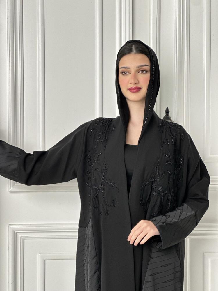 عباية سوداء كريب