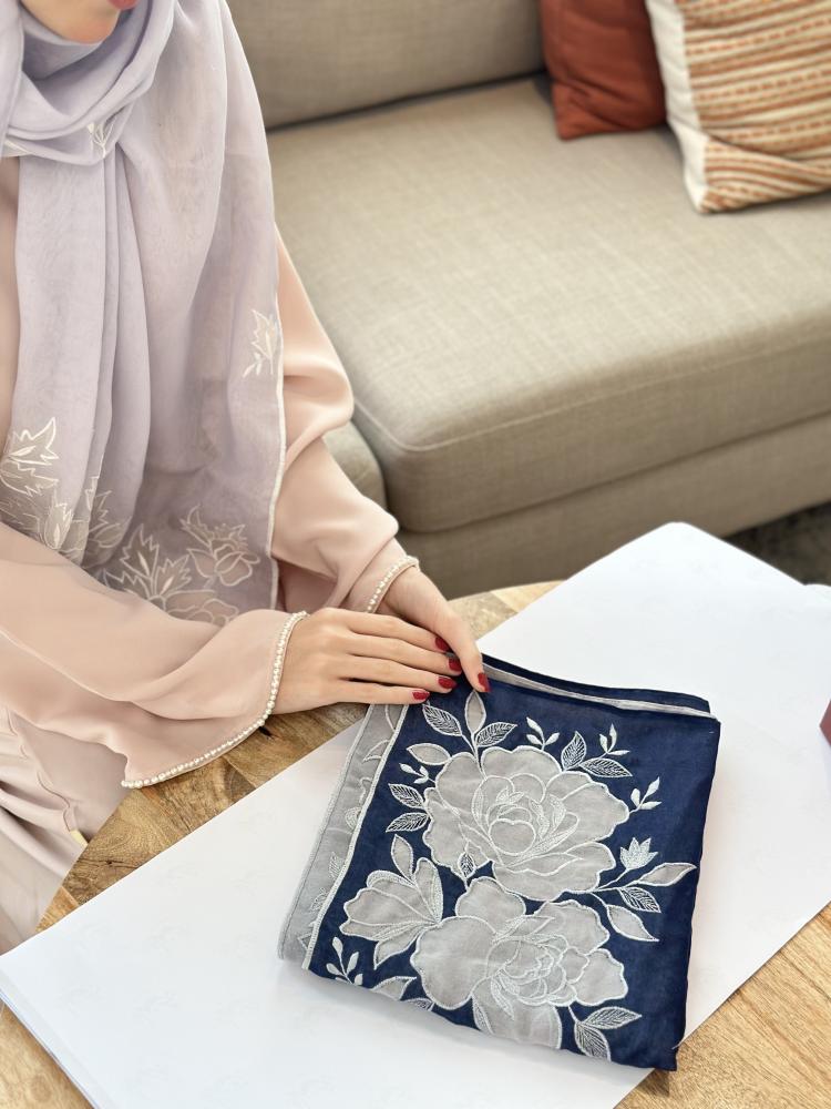 طرحة بوال ياباني مزهرة