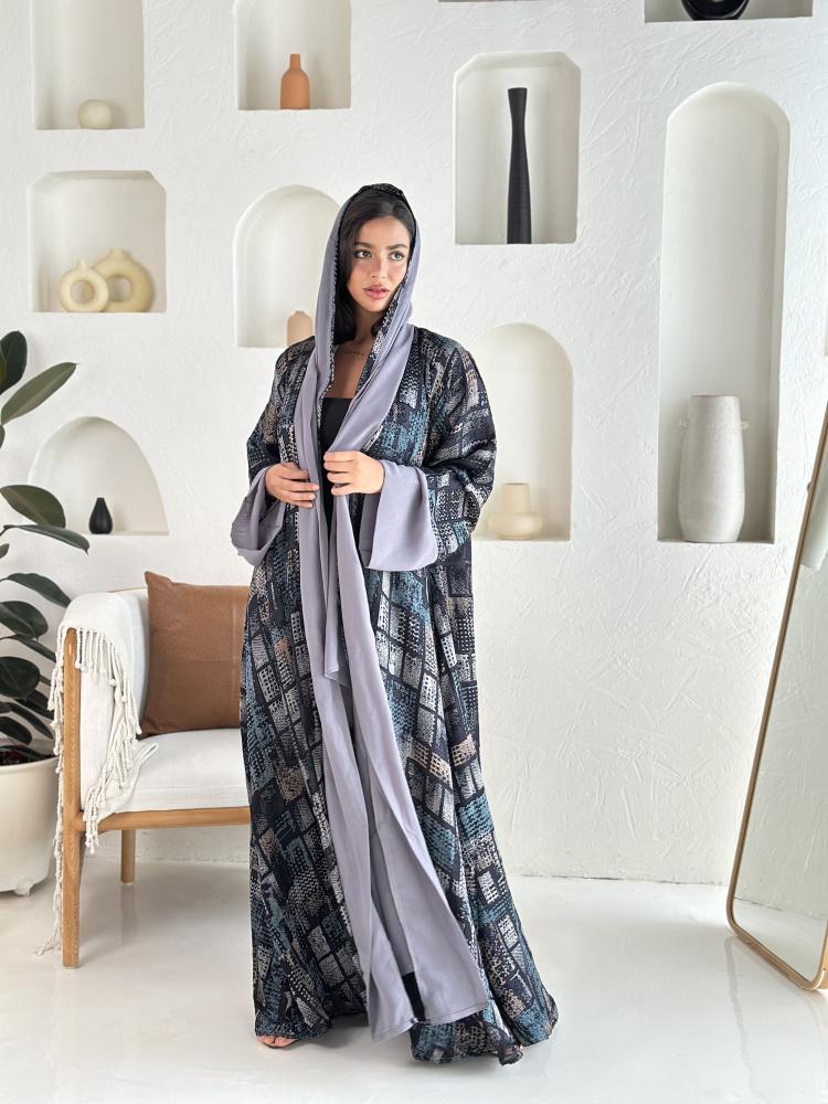 عباية شيفون مبطن رمادي فاتح بنقشة