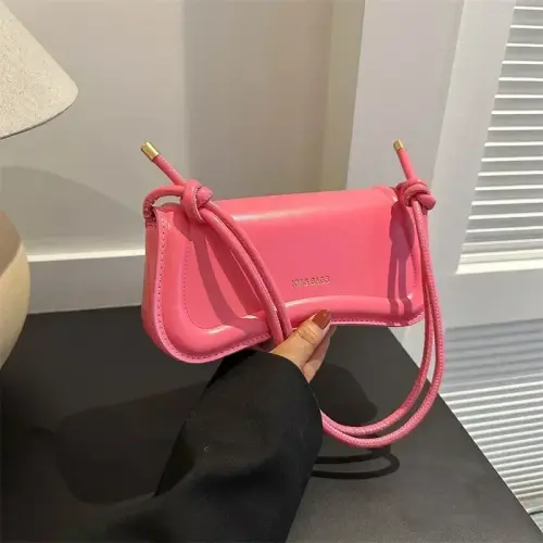 حقيبة كتف نسائية