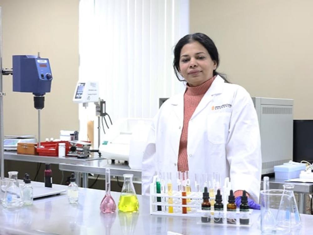 الابتكار في العطريات: مقابلة مع نيدي راموهان، مدير البحث والتطوير