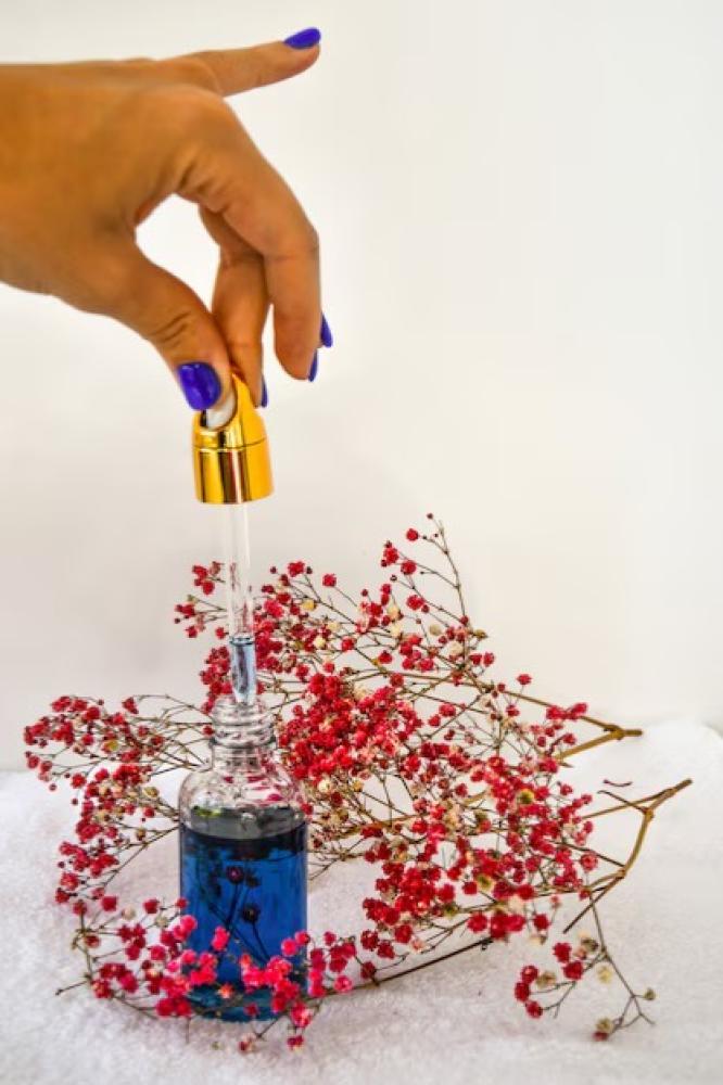 استخدامات الزيوت الأساسية وفوائدها