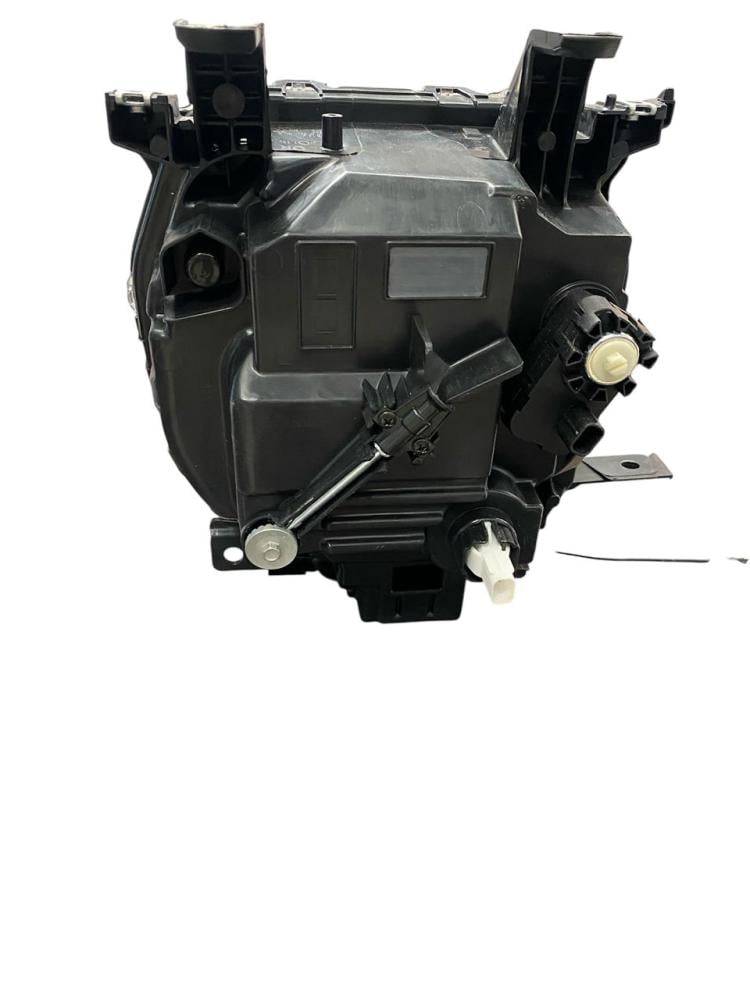 شمعة أمامي يسار ليد 2024