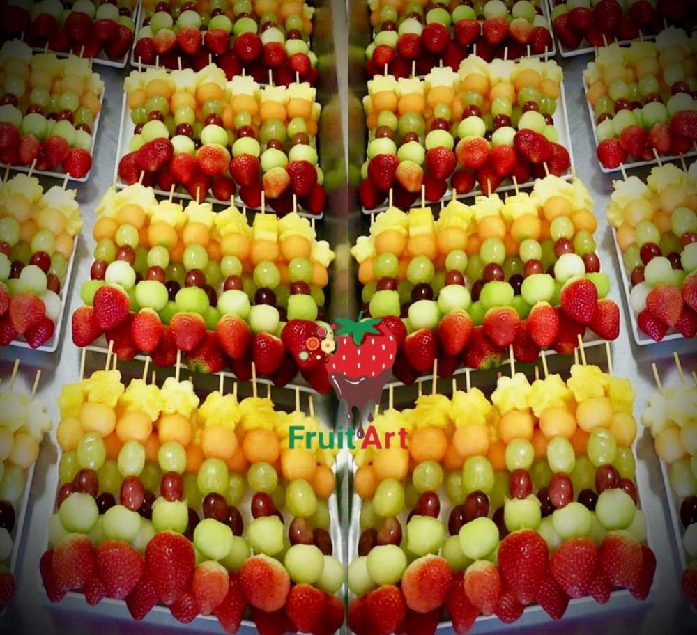 توزيعات مدرسية شيش فواكه مقطعة