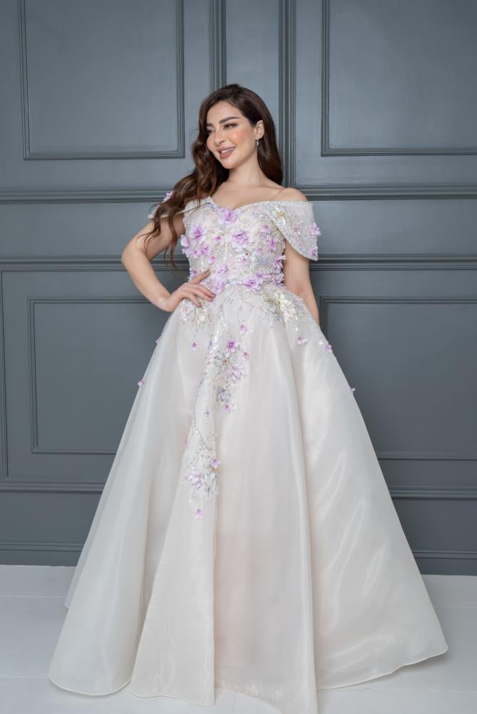 فستان سهره كلوش بتطريز راقي للمناسبات