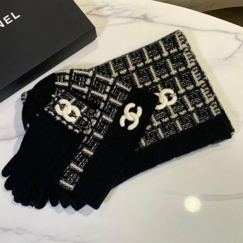سكارف شانيل +كاب + قلفز 35*200
