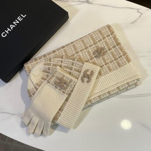 سكارف شانيل +كاب + قلفز 35*200