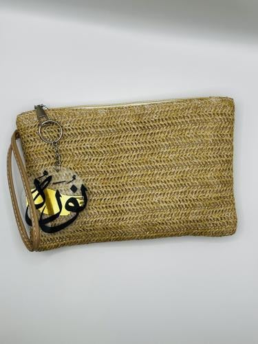 شنطة (كلتش) مع ميدالية بالاسم
