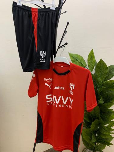 طقم التمارين الجديد25-26 لون الاحمر