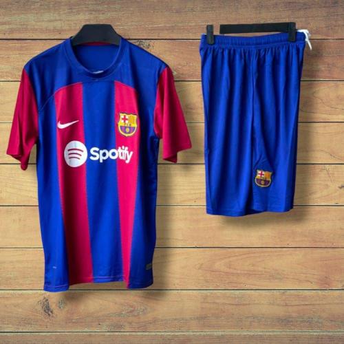 طقم برشلونه الأساسي 2024