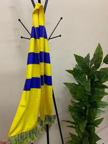 شال بشعار النصر السعودي