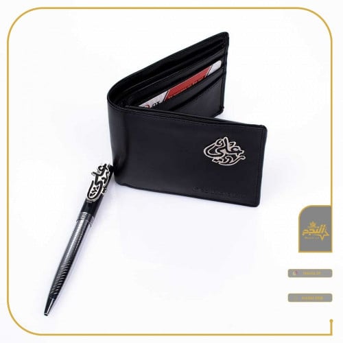قلم مع محفظة مبطن بالاسم
