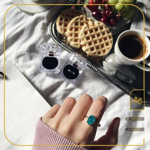 خاتم تاريخ من احجار الفيروز