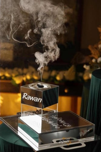 طقم مبخرة مرايا توحي بالجمال - مع اضافة اسم وعبارة