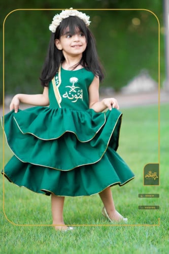 فستان بناتي بالاسم