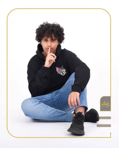 بلوفر شتوي أسود تطريز رسمة توم