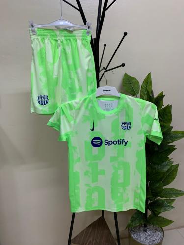 طقم برشلونة الجديد 25 26