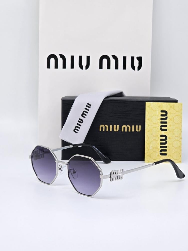 نظارة MIU MIU