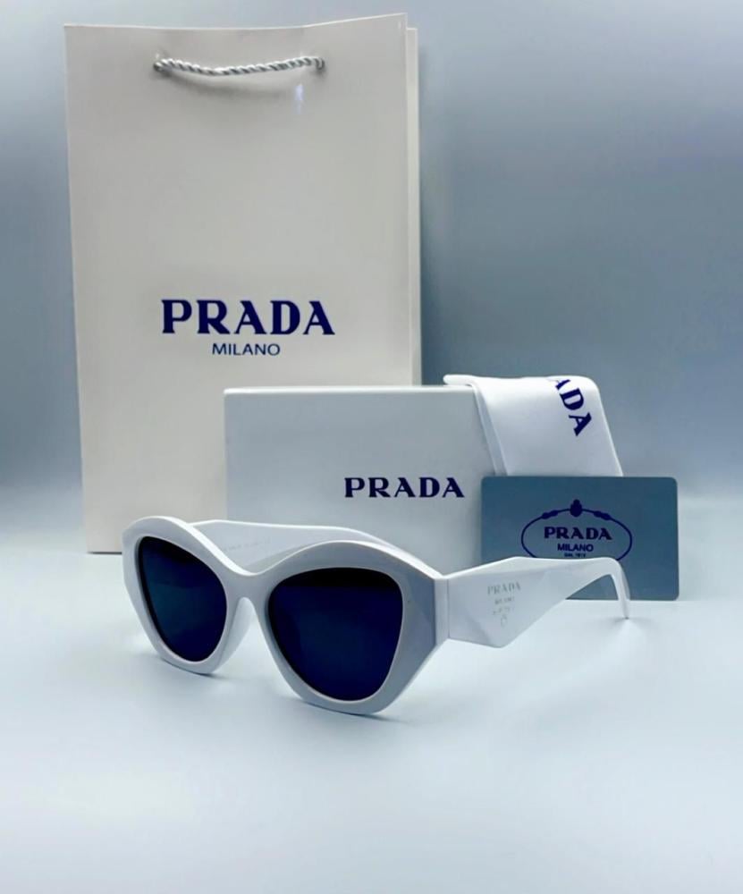 نظارة برادا الفاخرة