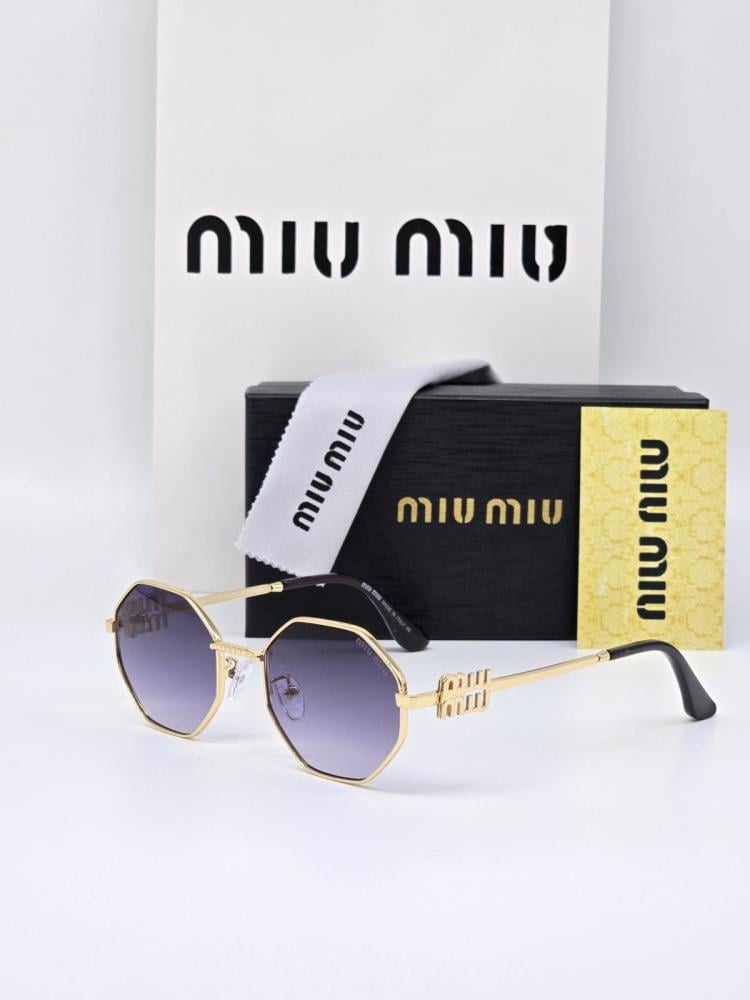 نظارة MIU MIU