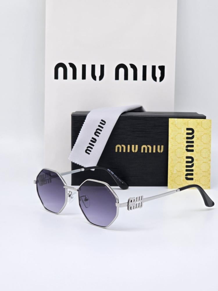 نظارة MIU MIU