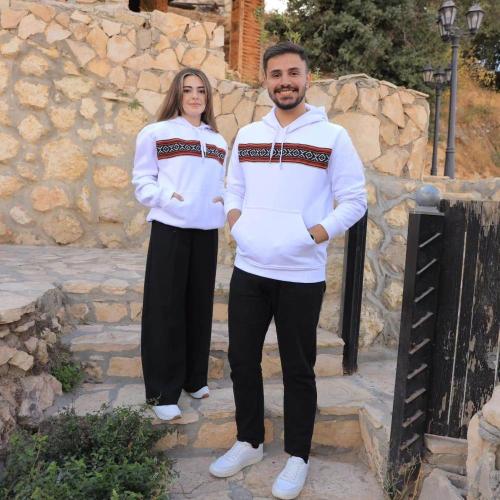 بلوفر سدو تراثي رجالي ونسائي لون أبيض