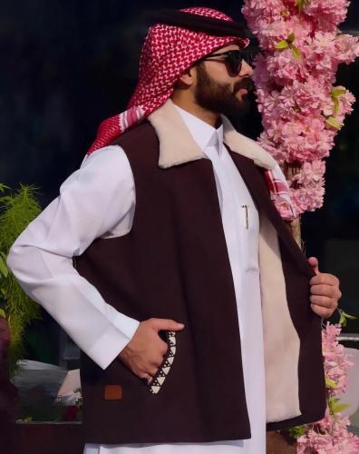 سديري جوخ لون عنابي بفرو داخلي ناعم