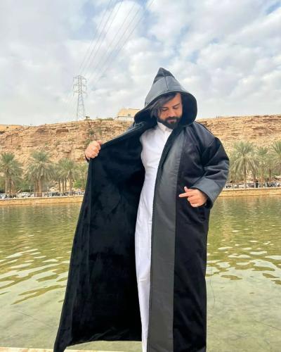 فروه أسود تصميم جلد الثعبان رجالي (مع إمكانية تطري...