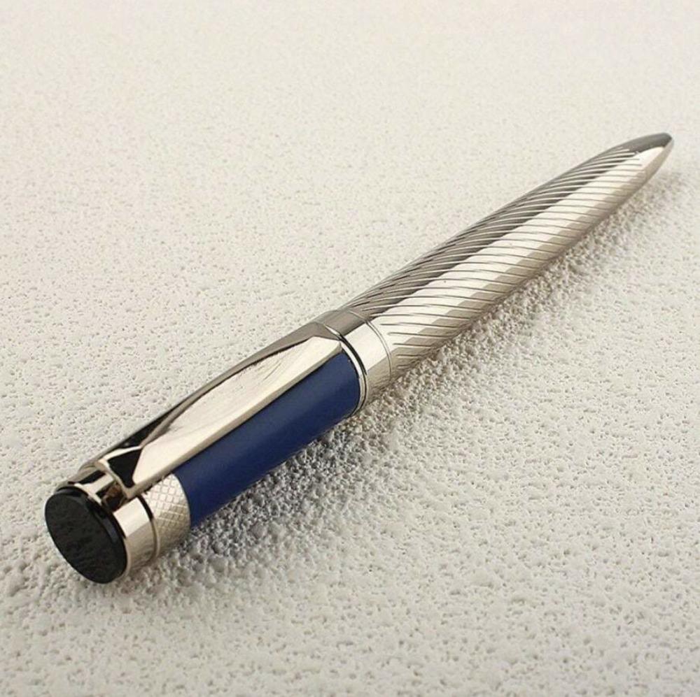 Elegant Metal Pen - قلم فاخر من المعدن الأنيق