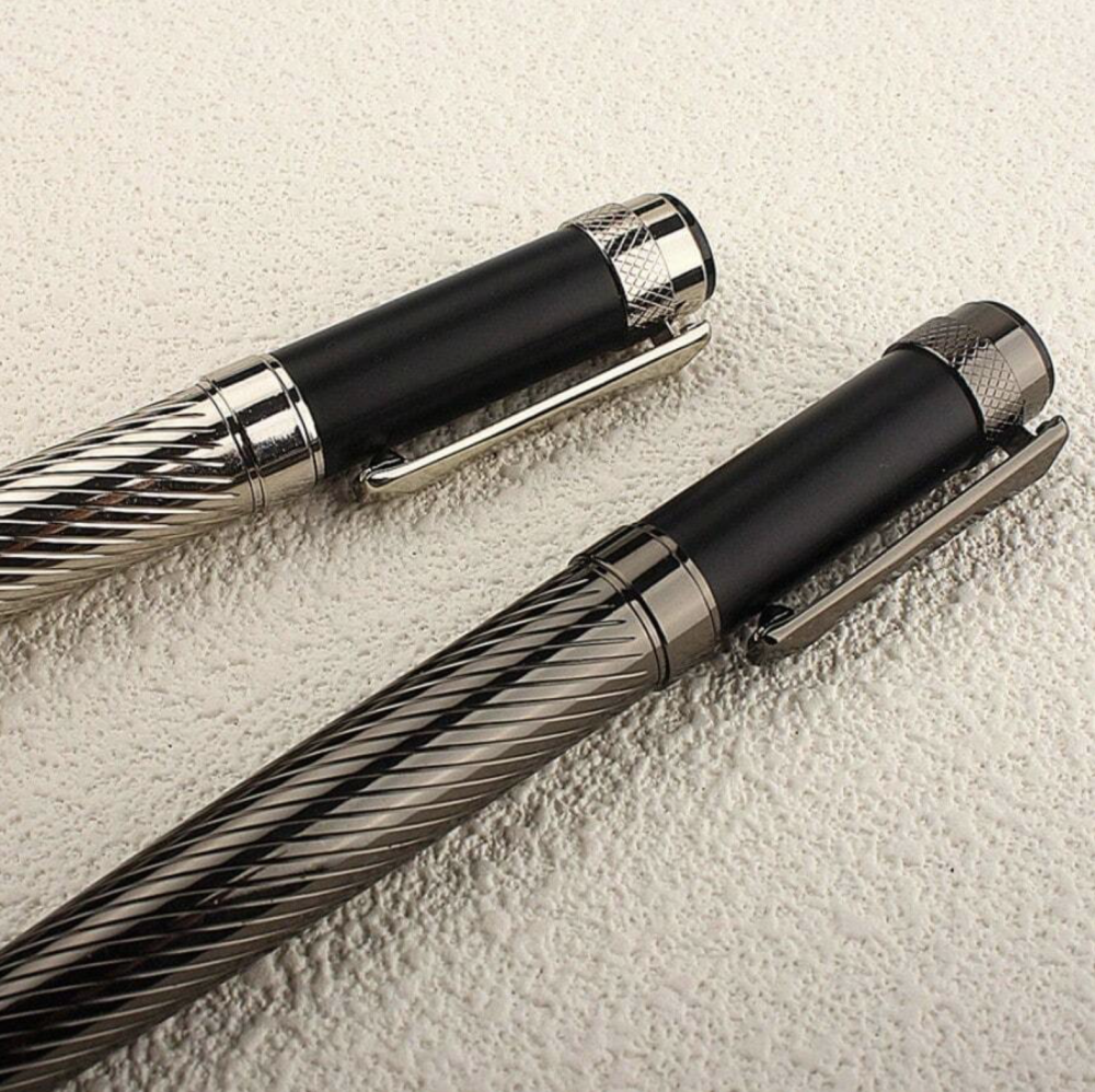 Elegant Metal Pen - قلم فاخر من المعدن الأنيق