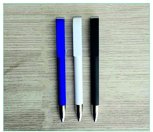 قلم بلاستيك بتصميم انيق