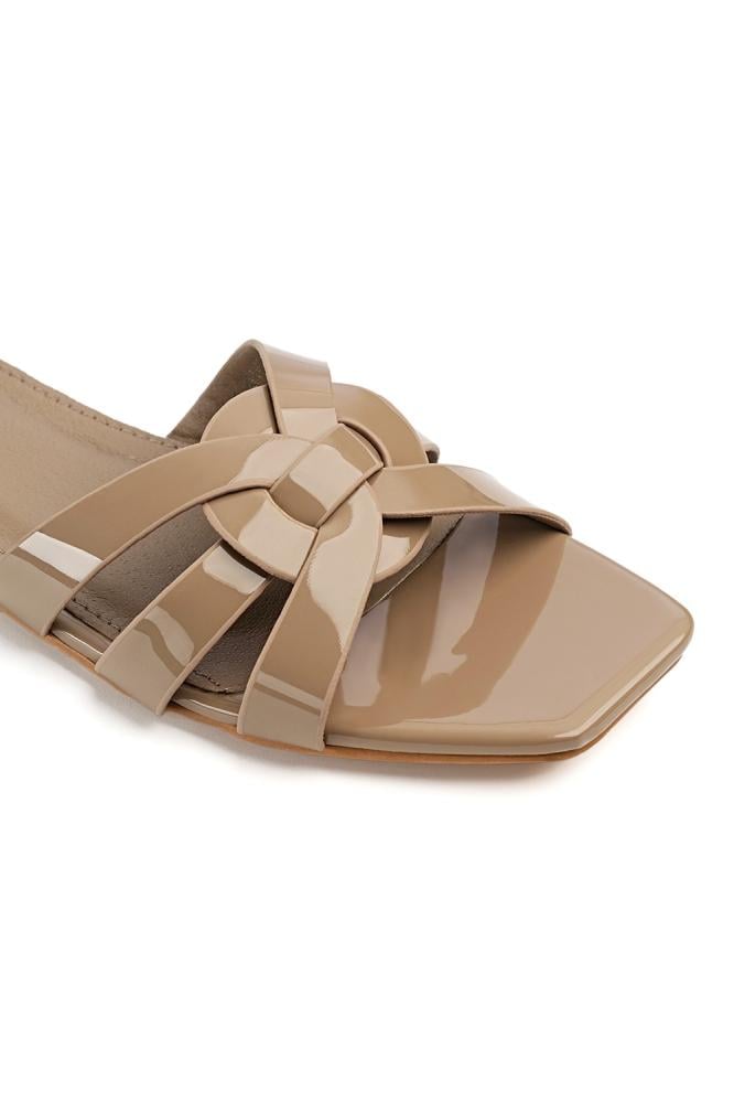 حذاء صيفي انيق