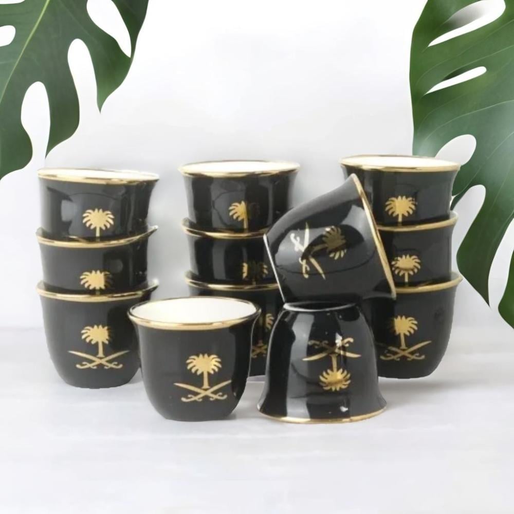 ☕ فنجان "سيفين ونخلة كحلي" – لمسة من الأصالة في كل فنجان