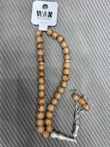 سبحه رجالي اللون بيج العدد 33
