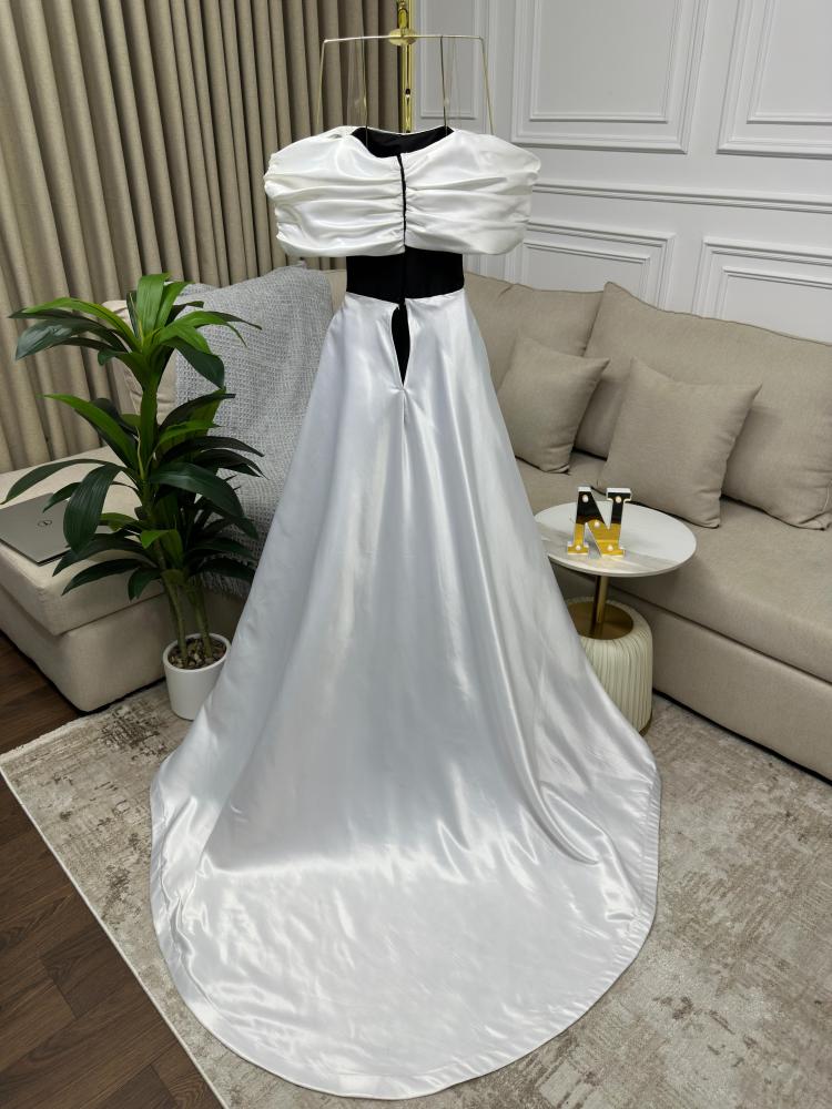 فستان أنيق  بتصميم مميز