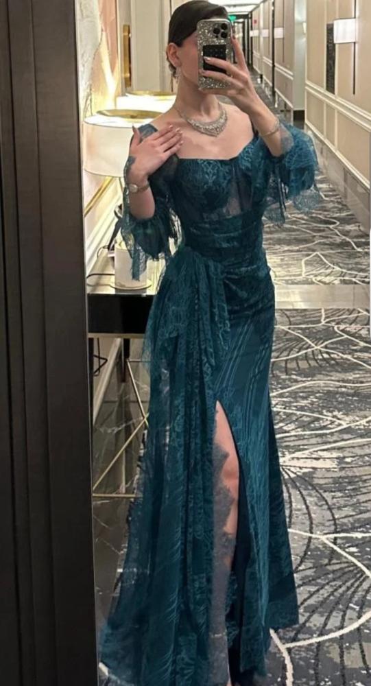 فستان بتصميم عصري