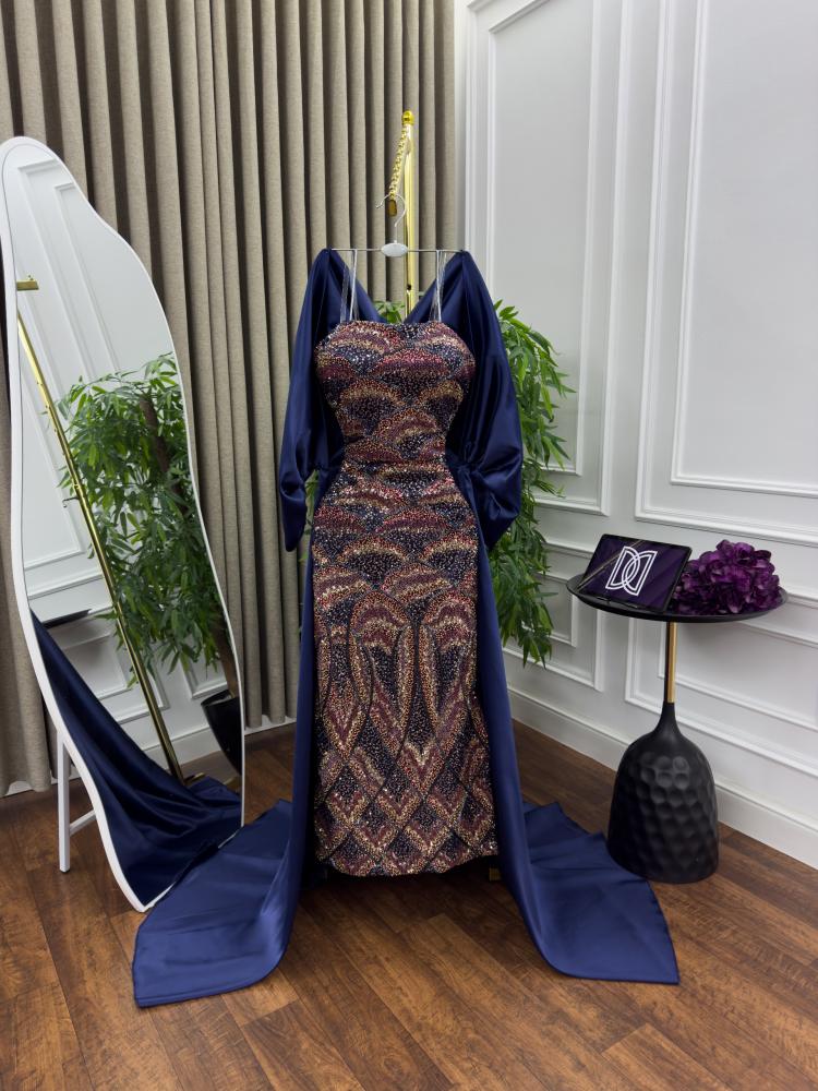 فستان فخم  بطلاله ملفته