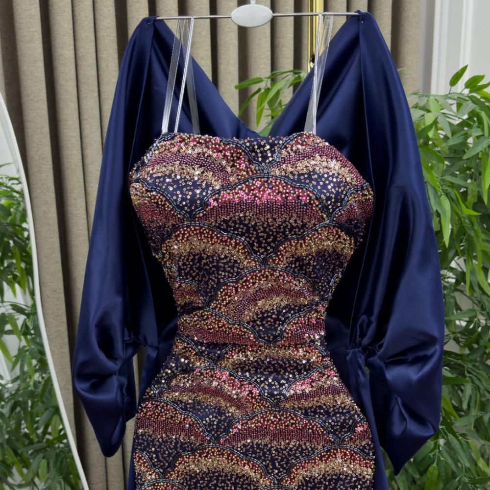 فستان فخم  بطلاله ملفته