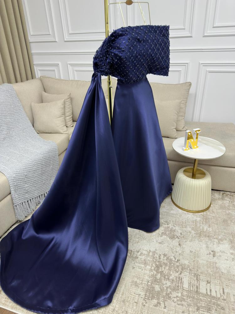 فستان كحلي ملكي