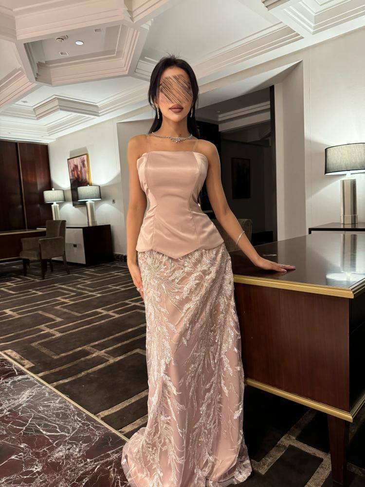 فستان العهود