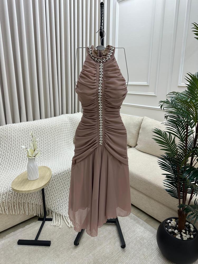 فستان  فخم وناعم