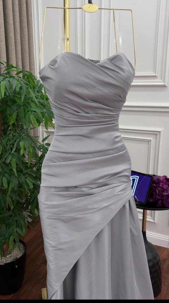 فستان عصري بطلاله فرنسيه