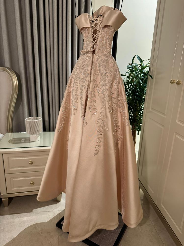 فستان الريم